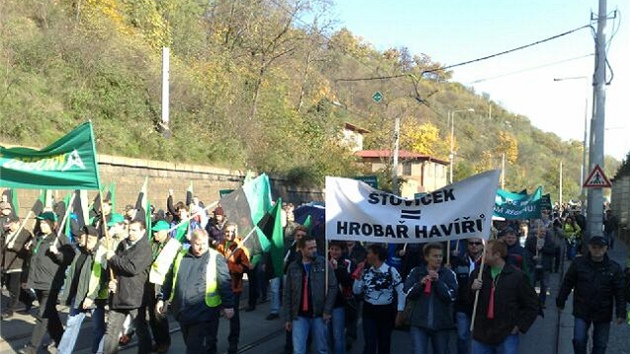 Odbori z task spolenosti Czech Coal pijeli protestovat proti novele,kter ru vyvlastovn pozemk kvli tb. 