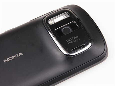 Nokia 808 PureView