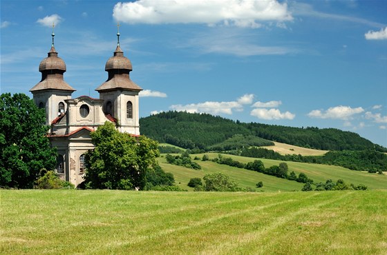 Chátrající kostel sv. Markéty v onov na Broumovsku