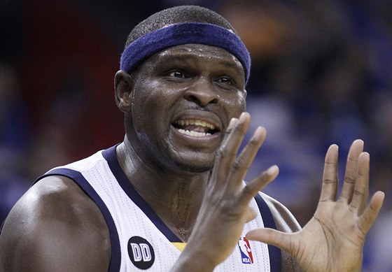 Zach Randolph z Memphisu Grizzlies a jeho imaginární mí.