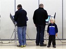 Pohled do volební komise v Newarku ve stát Ohio (6. listopadu 2012)