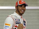 VÍTZ KVALIFIKACE. Lewis Hamilton odstartuje do Velké ceny Abú Zabí z pole