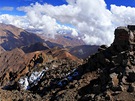 Výhled z vrcholu Dabal Tubkalu bere dech.