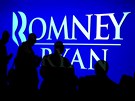 Smutné stíny v táboe Mitta Romneyho v Bostonu. (7. listopadu 2012)