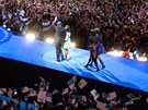 Barack Obama s manelkou a dcerami ped projevem k znovuzvolení prezidentem USA