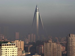 Hotel Ryugyong v severokorejskm Pchjongjangu by se ml pt rok otvrat....