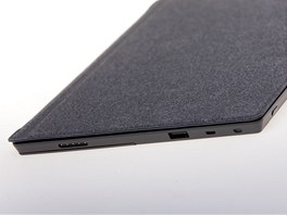 Tablet Surface od společnosti Microsoft (1. listopadu 2012, Praha)