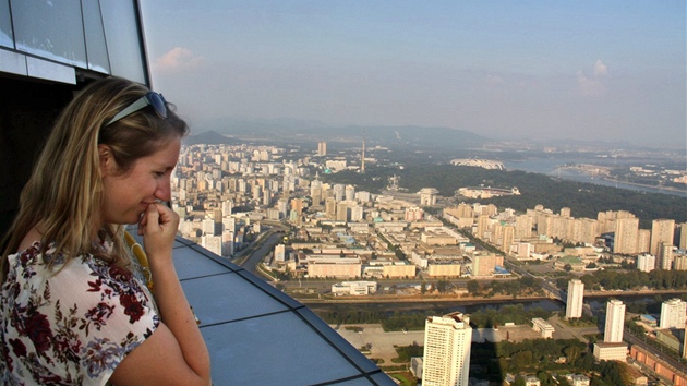 Vhled na centrum Pchjongjangu z jednoho z hornch pater hotelu Ryugyong