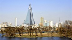 Hotel Ryugyong v severokorejském Pchjongjangu by se ml pítí rok otvírat....