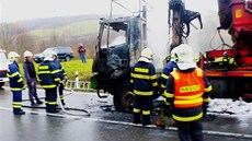Na Šumpersku shořel nákladní automobil.