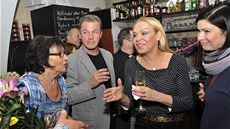 Marta Kubiová oslavila v divadle Ungelt sedmdesátiny (s Milanem Heinem, Dagmar
