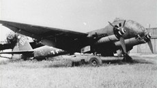 Przkumný letoun Junkers Ju 188 na královéhradeckém letiti. S tmito letouny