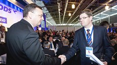 K optovnému zvolení pedsedou ODS gratuluje Petru Neasovi Jií Pospíil,