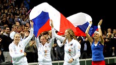 Historický triumf nad Španělskem roku 2012 zvládly také české tenistky v rámci...