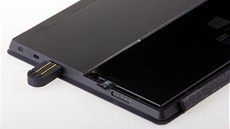 Tenký jako tablet, výkonný skoro jako notebook - Surface