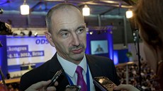 Ministr prmyslu a obchodu Martin Kuba hovoí s novinái poté, co byl zvolen 1.