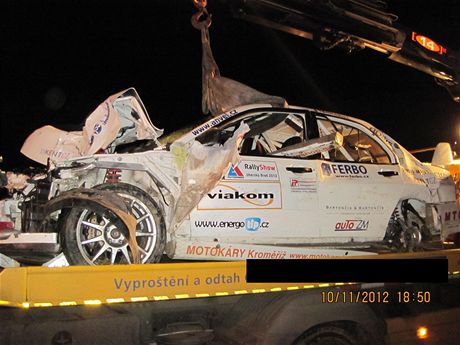 Tragická nehoda závodního vozu na RallyShow Uherský Brod 2012.