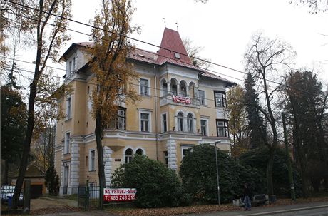 Secesní vila z areálu Libereckých výstavních trh je na prodej. 