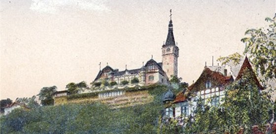 Svah pod Větruší na historické pohlednici.