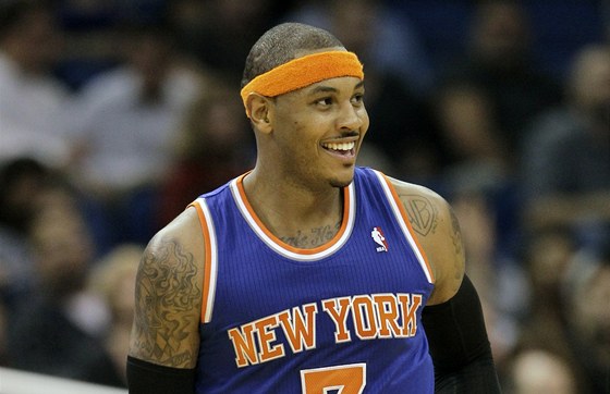 ÚSMVY NA VECHNY STRANY. Carmelo Anthony z New Yorku Knicks proívá vydaené