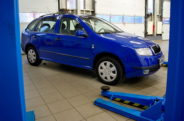 Poplatek má nov� být uvalen i na auta spl�ující ekonormu Euro 3, typickým zástupcem je t�eba �koda Fabia.