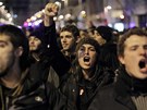 Revoluní nálady ve panelsku. Mláde v Madridu demonstruje bhem generální
