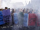Studentská demonstrace proti úsporným opatením v ím (14. listopadu 2012)