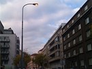 Lampy minulý týden svítily v ulici Ostrovského na Smíchov.