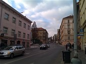 Lampy minulý týden svítily v ulici Ostrovského na Smíchově.