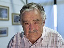 "Nejchud�í prezident sv�ta" ve svém dom�. Vysta�í si prý s tím, co má. 