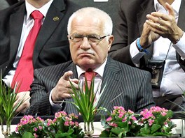 PREZIDENT NA TENISE. Finále Davis Cupu sledoval i Václav Klaus. 