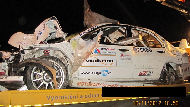 Tragick nehoda zvodnho vozu na RallyShow Uhersk Brod 2012.