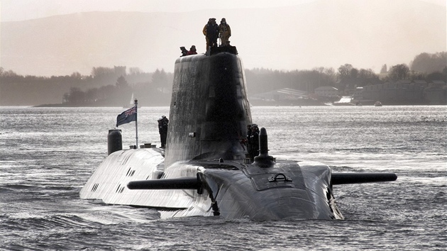 HMS Astute u západních beh Skotska (20. listopadu 2009) 