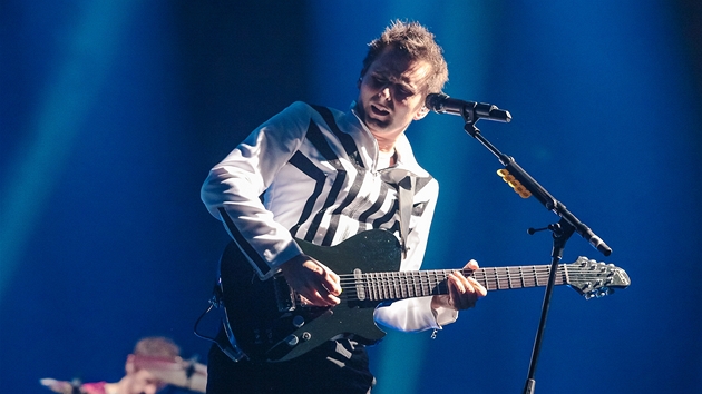 Matt Bellamy z Muse pi vystoupen v Mnichov (12. listopadu 2012)