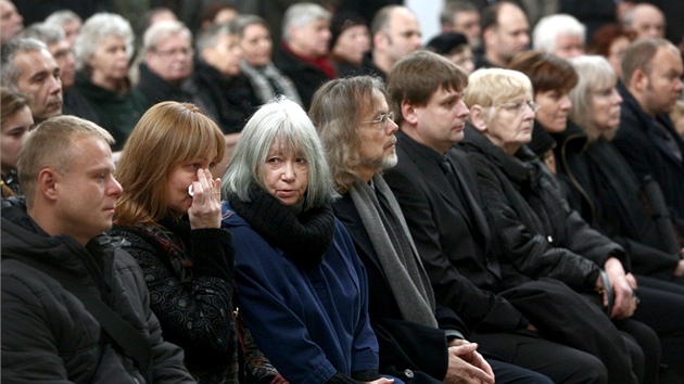Posledn rozlouen s karikaturistou Vladimrem Jirnkem ve stranickm krematoriu (15. listopadu 2012)