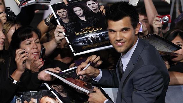 Taylor Lautner s fanouky