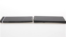 Sony Xperia T: Jestlie Xperia S byla v zadní ásti vyboulená, tak novinka je v