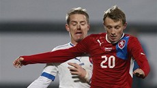 NOVÁ TVÁ�. Jedním z nová�k�, kte�í dostali �anci v p�átelském utkání se