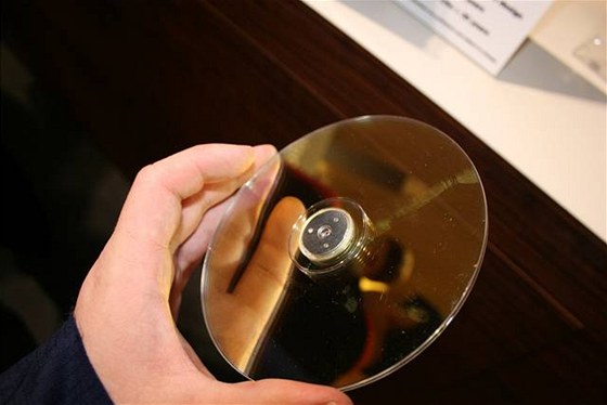 Vysokou kapacitu sliboval před pěti lety holografický disk