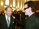 Prezident Václav Havel se setkal se zpvákem skupiny U2 Bono Voxem. (25. záí...