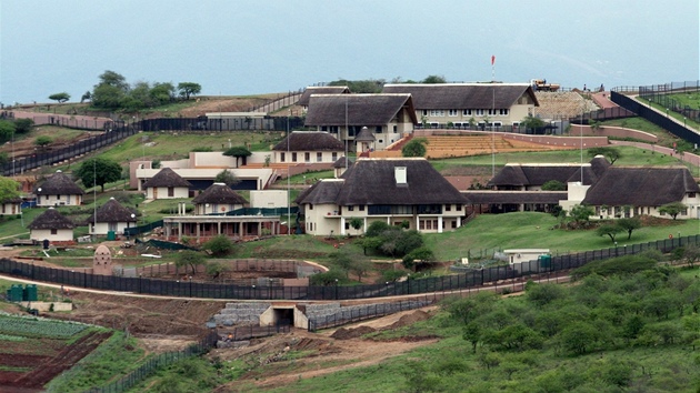 Sídlo Jacoba Zumy ve vesnici Nkadla (12. října 2012)