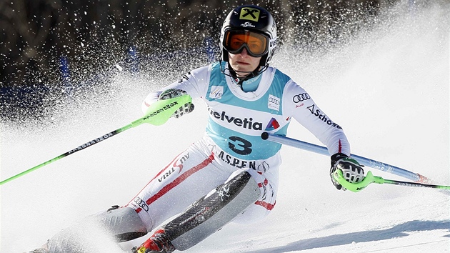 Rakuanka Katrin Zettelov vyhrla prvn kolo slalomu v Aspenu. 