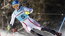 Rakuanka Marlies Schildová sjídí první kolo slalomu v americkém stedisku