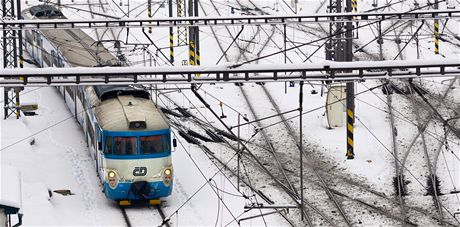 Zpodní. Tento pojem bude a do pondlí 21. ledna na hlavní elezniní trati jet více frekventovaný. Hlavn u cestujících osobních a spných vlak.