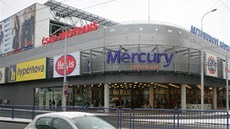 eskobudjovické Mercury Centrum je nákupní komplex s autobusovým nádraím na
