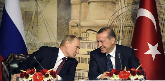 Ruský prezident Vladimir Putin a jeho ruský protjek Recep Tayyip Erdogan na snímku z prosince 2012