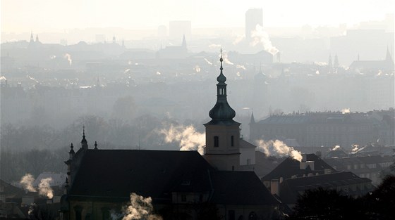 Prahu eká týden inverze. Za kvalitním vzduchem bude lepí vyrazit na venkov