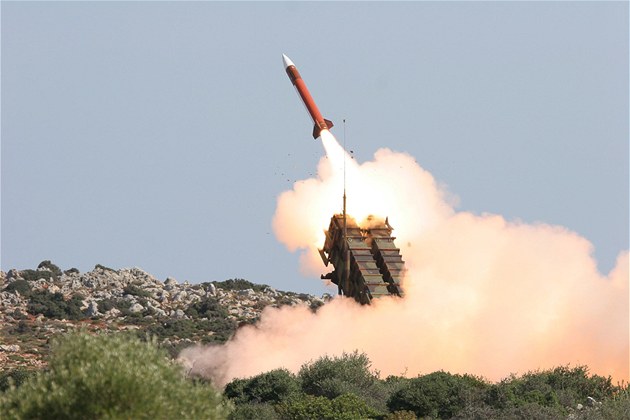 Řecko Kyjevu PVO nedodá, potřebujeme ji sami, říká. Španělé pošlou jen rakety