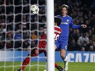 Torres z Chelsea (v modrém) stílí gól do sít dánského Nordsjaellandu