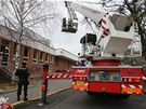 Pi poáru univerzitní menzy ve Zlín vyuili hasii také výkovou techniku.